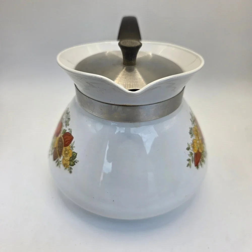 Vintage Corning Ware Spice of Life 6 C Teapot P-104-B White Floral Botanical Lid
